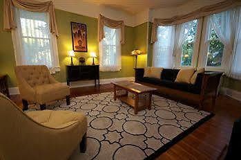 Waypoint House Bed And Breakfast Boyce Esterno foto