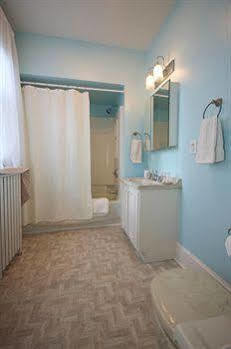 Waypoint House Bed And Breakfast Boyce Esterno foto