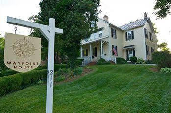 Waypoint House Bed And Breakfast Boyce Esterno foto