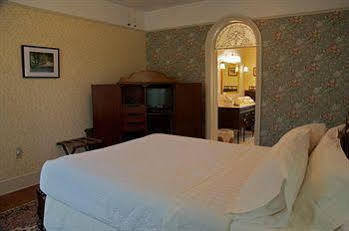 Waypoint House Bed And Breakfast Boyce Esterno foto