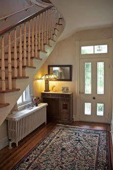 Waypoint House Bed And Breakfast Boyce Esterno foto